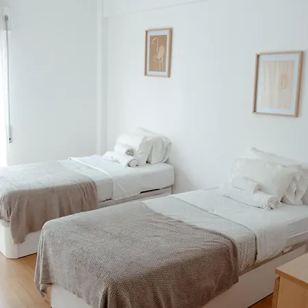 Stayinsetubal Apartment *
